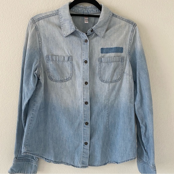 XHILARATION  DENIM SHIRT - Picture 1 of 6